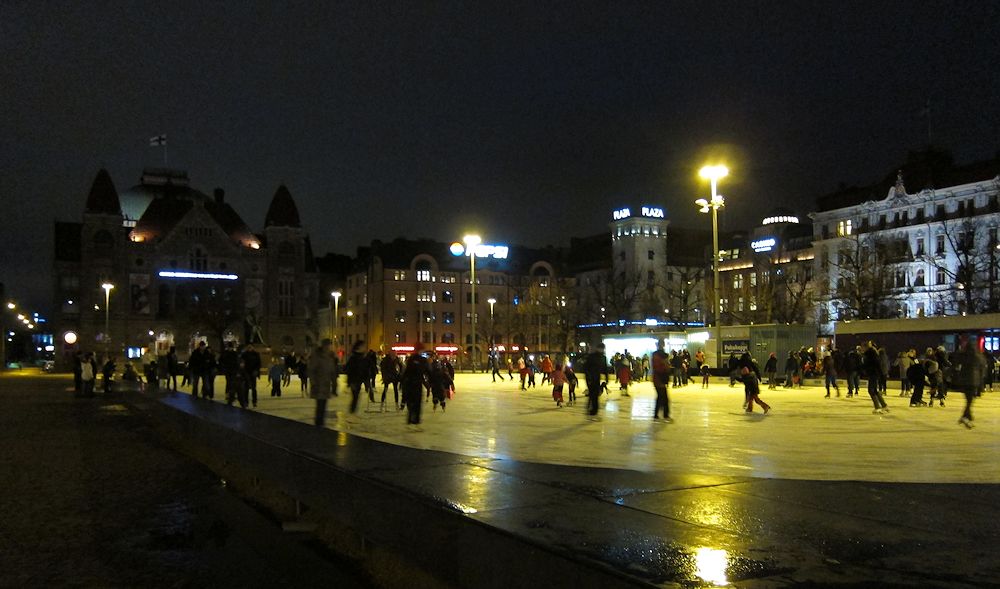 itsen�isyysp�iv�n� Helsingiss�